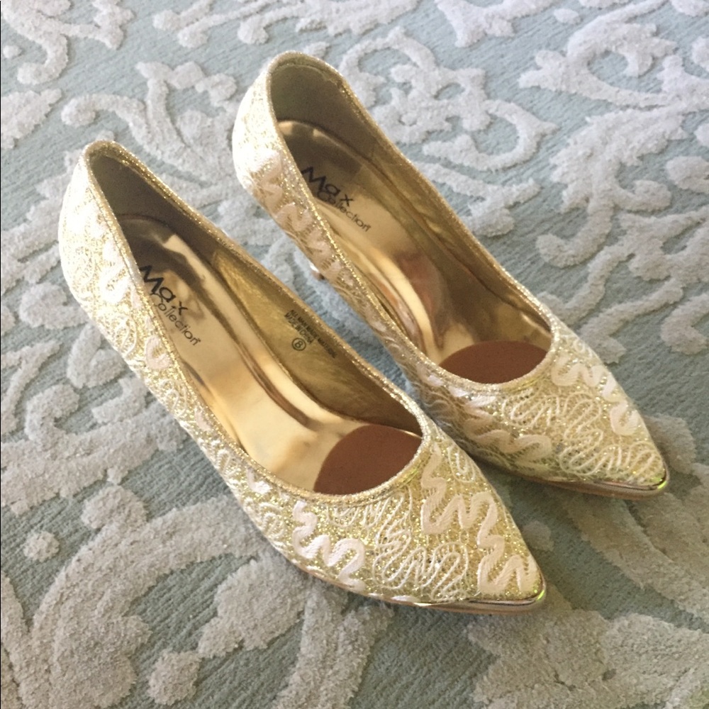 2 inch gold lace heels